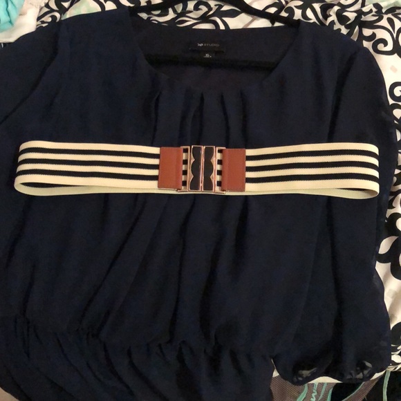 Dress and belt - Picture 4 of 4